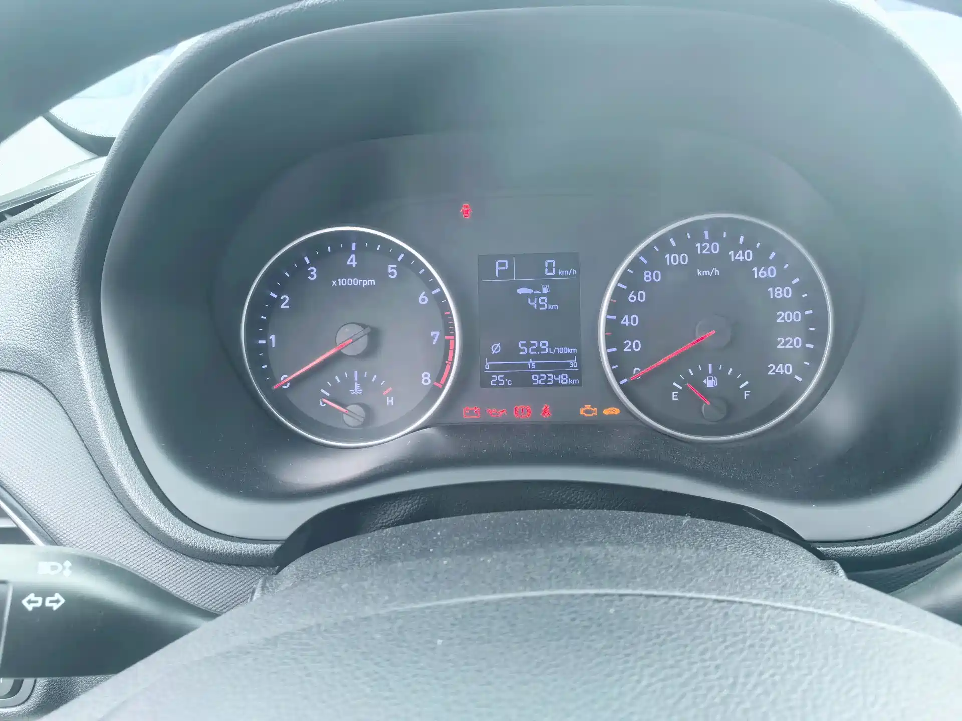 Photo 10 - Hyundai Elantra