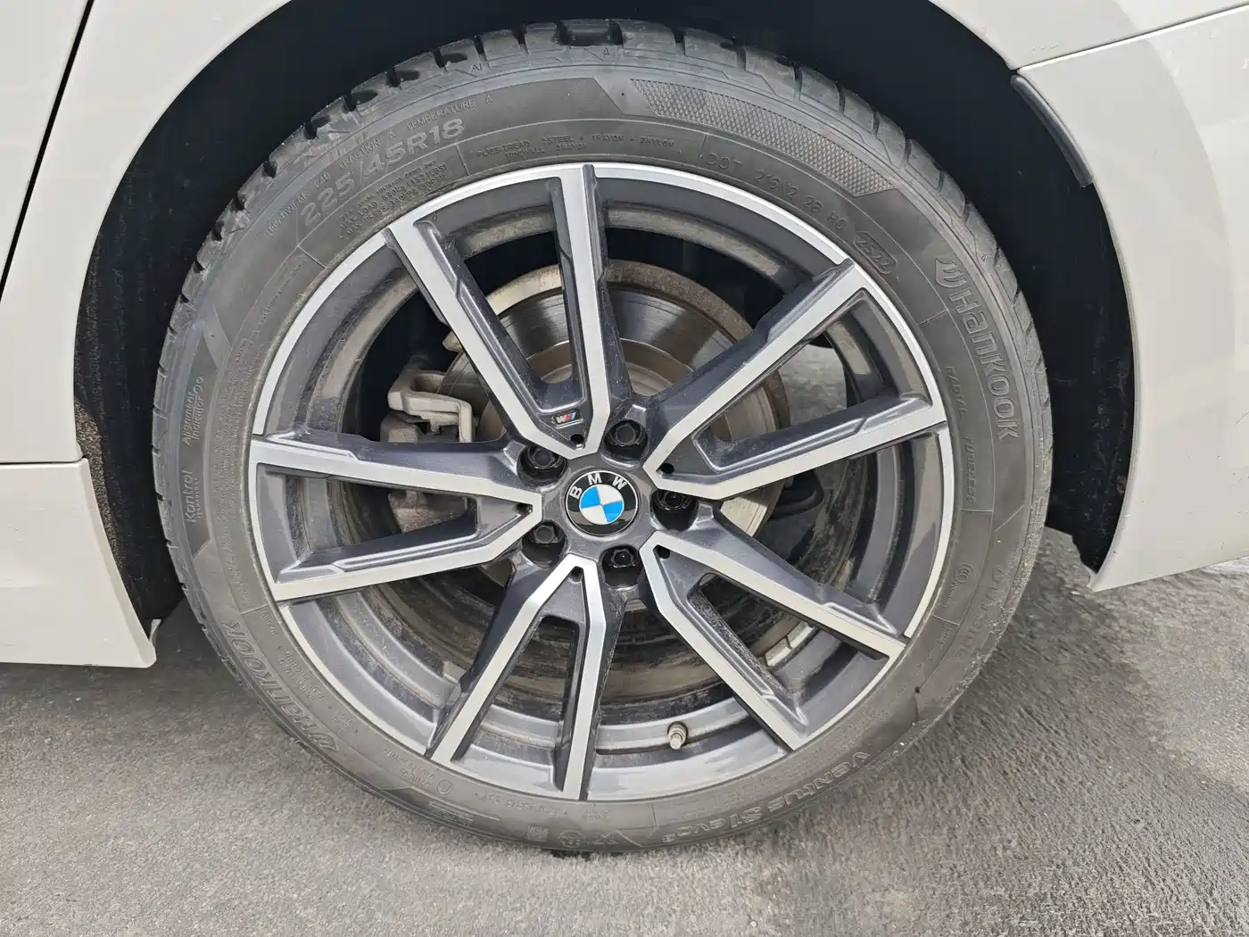 BMW 3 Series 2021 320Li M Sport Package фото 9