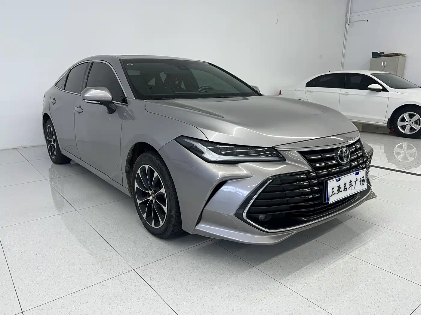 Toyota Avalon 2023 2.0L Aspiration Edition фото 12