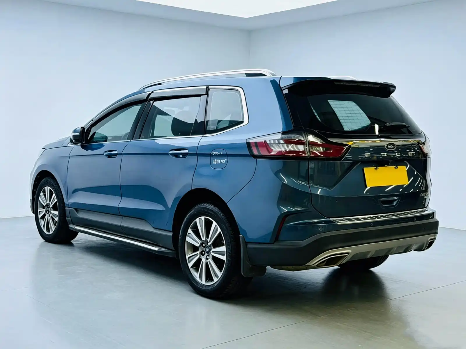Фото 8 - Ford Edge