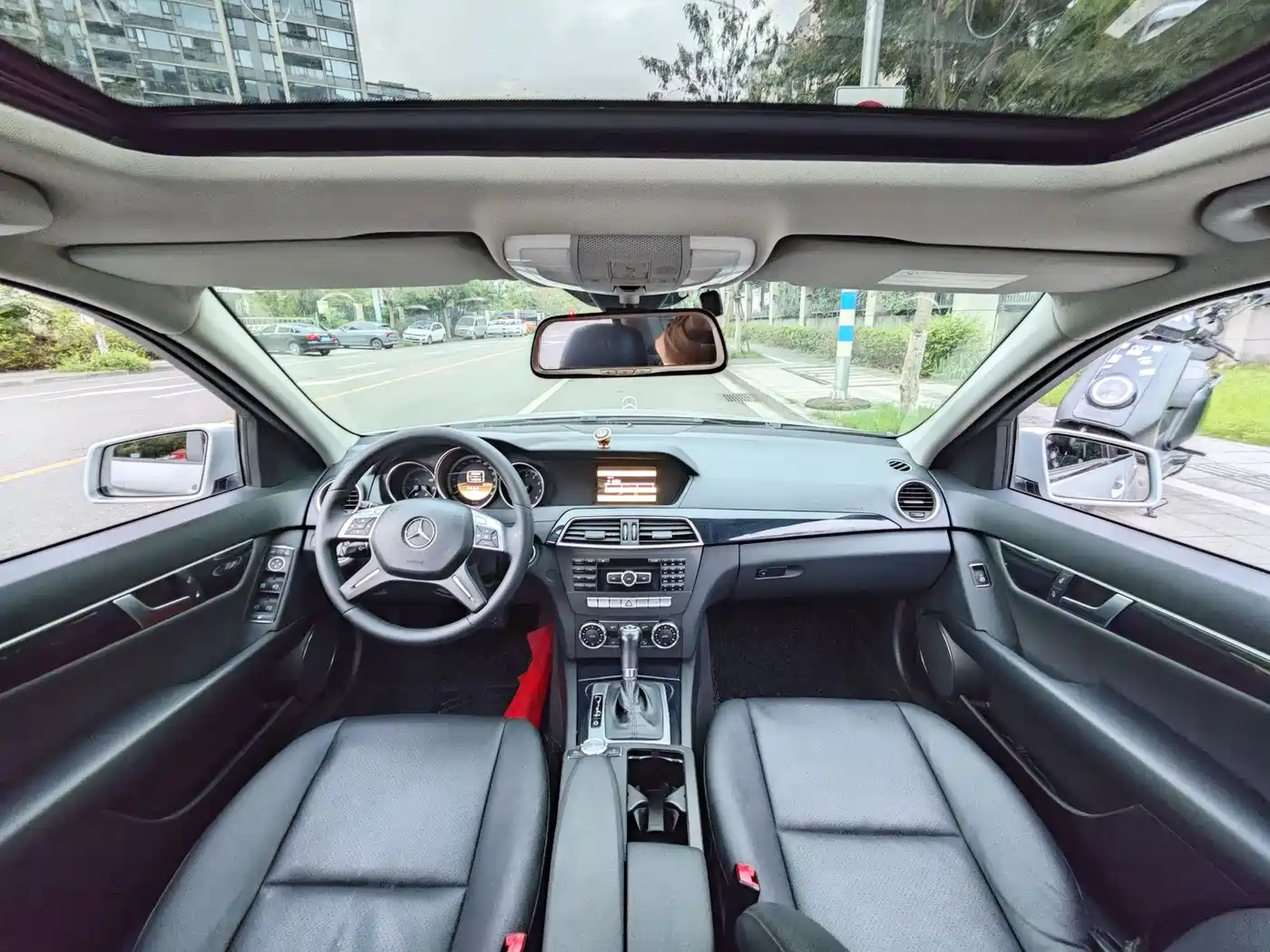 Mercedes-Benz C-Class 2011 C 180K Classic фото 11