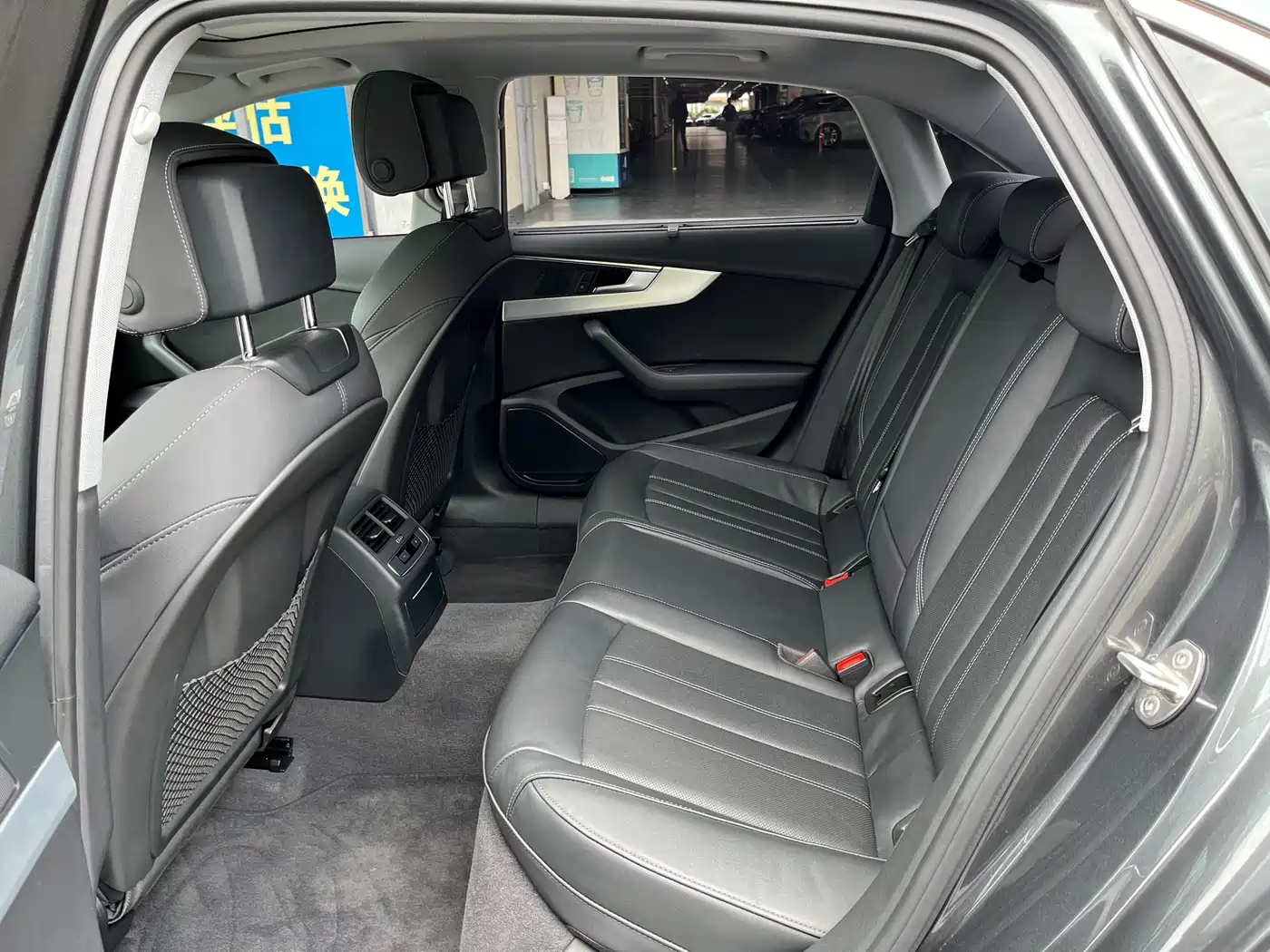 Audi A4L 2022 40 TFSI Luxury Elegance фото 4