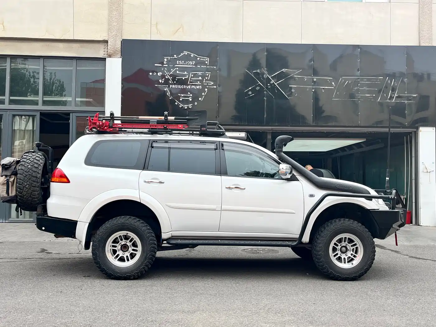 Mitsubishi Pajero Sport 2013 3.0L AWD Executive фото 8