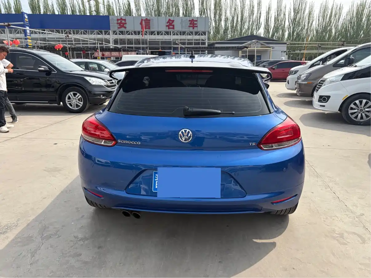 Volkswagen Scirocco 2011 1.4TSI Single Turbo Style Edition фото 6