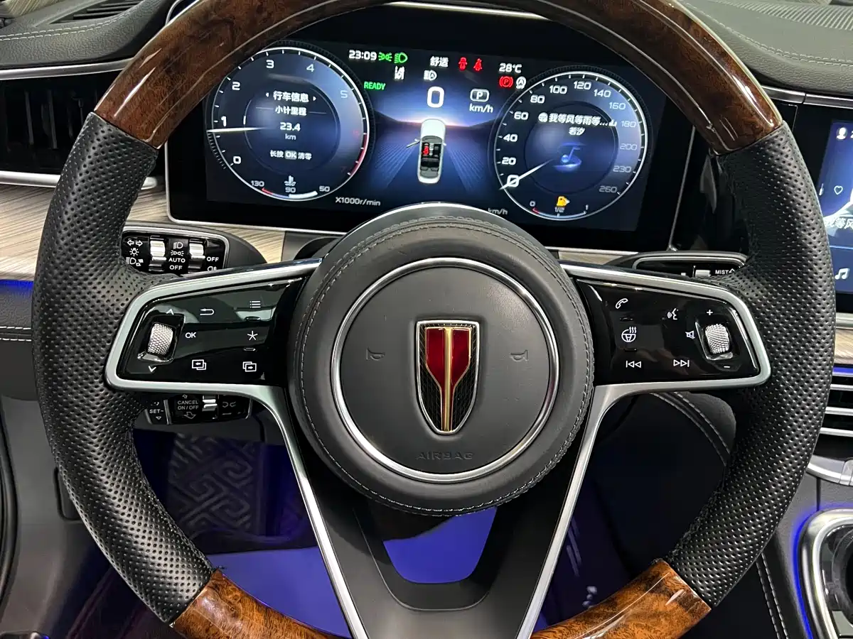 Hongqi H9 2020 2.0T Smart Connection Qi Chang Edition фото 20