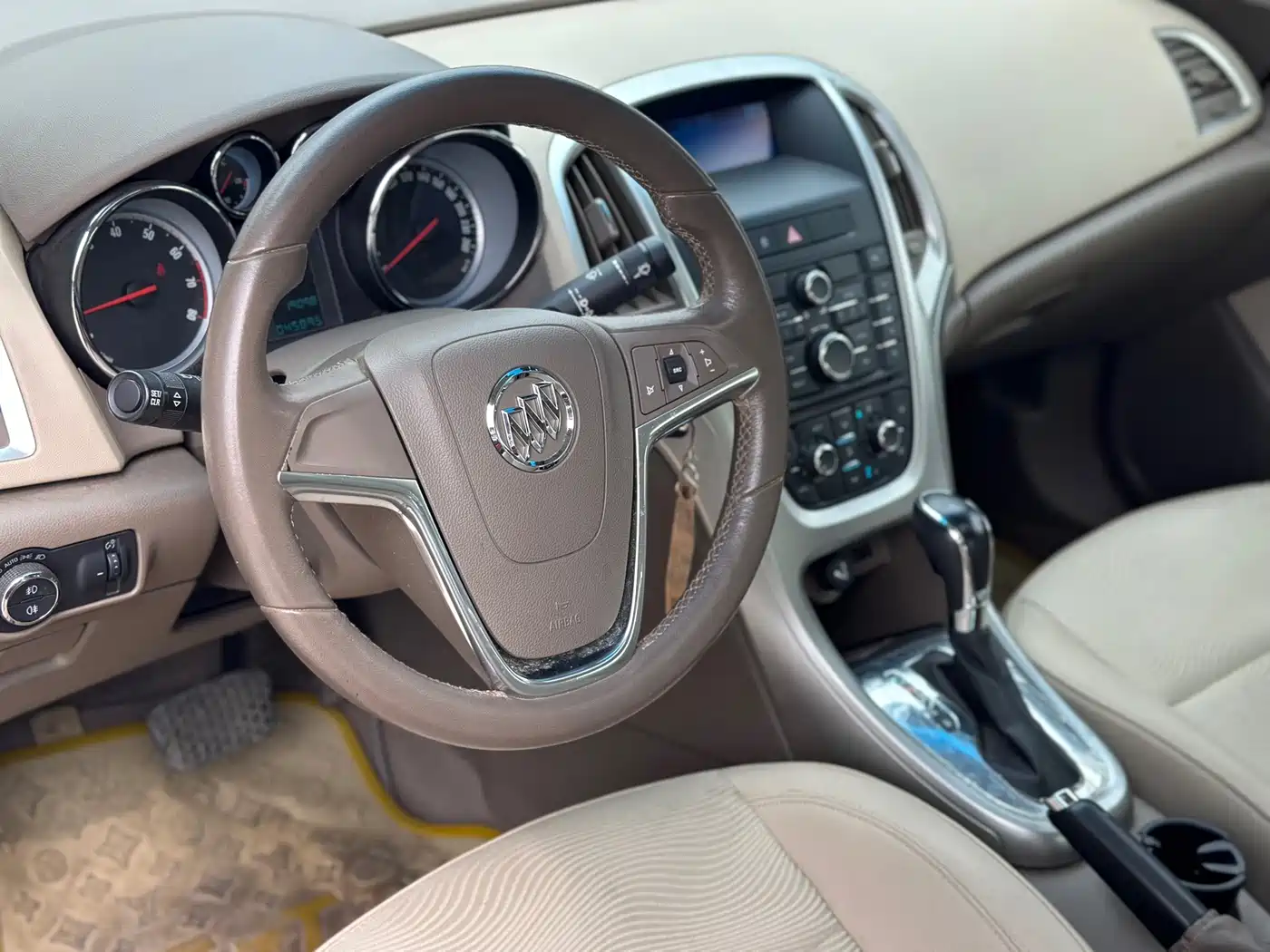 Photo 6 - Buick Excelle