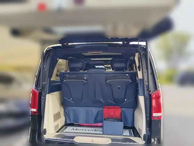 Mercedes-Benz V-Class 2017 Model V 260 Pilot Edition — фото 5