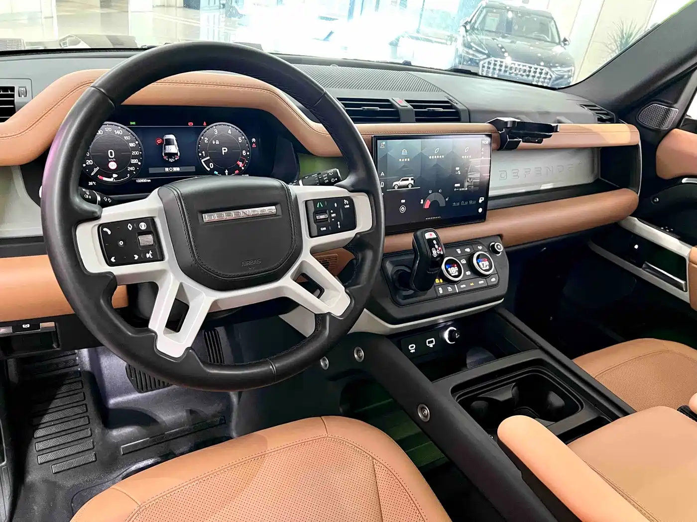Land Rover Defender 2024 110 3.0T P400 Dark Special Edition фото 5