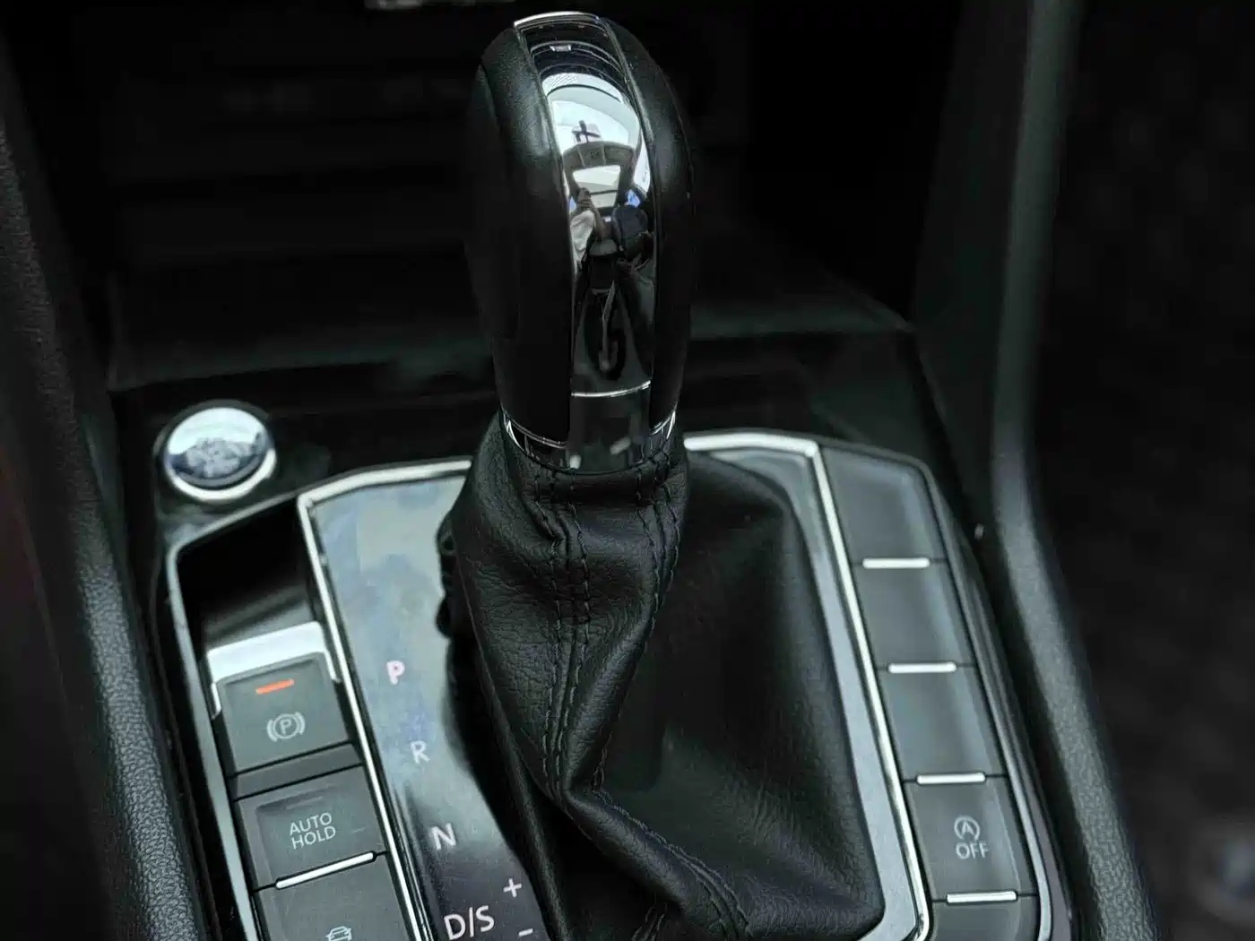 VOLKSWAGEN TUYUE