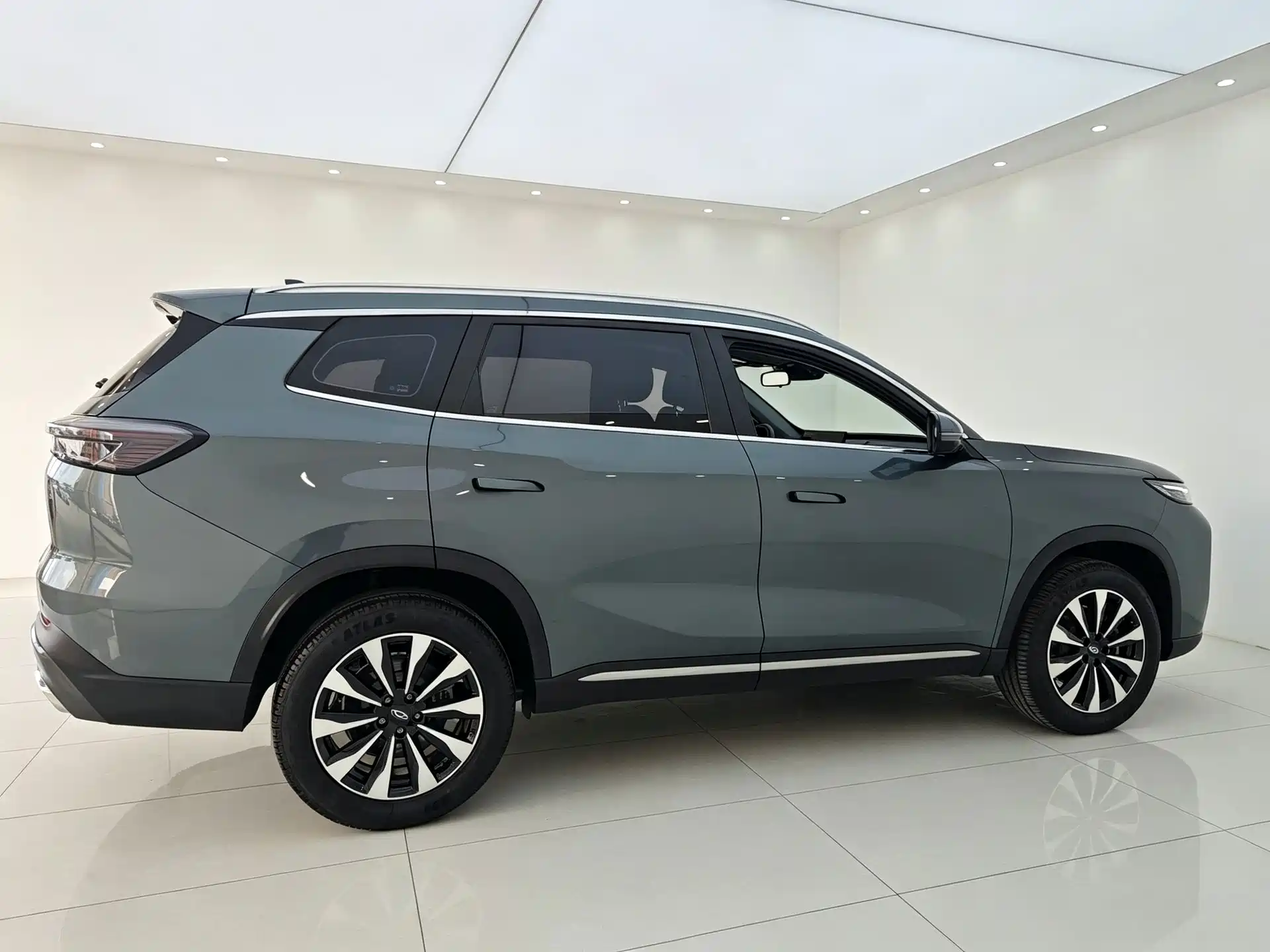 Фото 11 - Chery Tiggo 8 PLUS