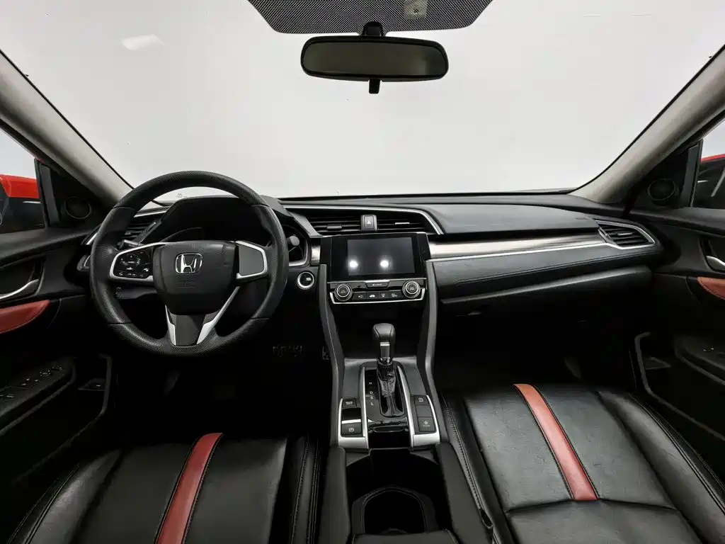 Photo 5 - Honda Civic