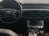 Фото 8 - Audi A8