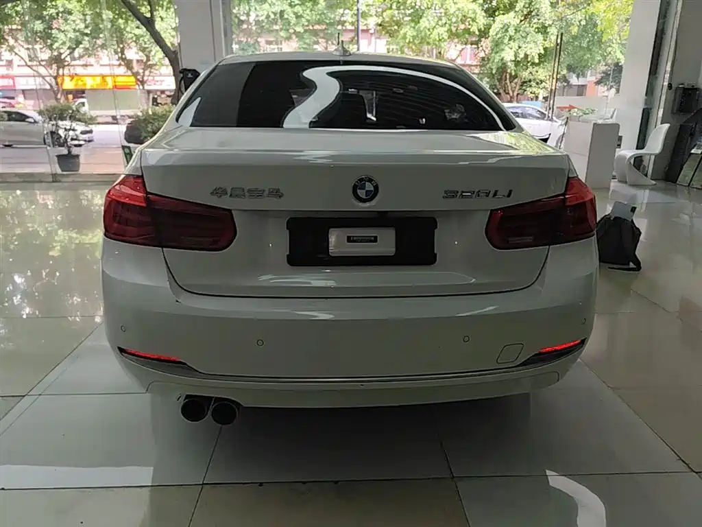 BMW 3 Series 2018 320Li Fashion Style фото 6