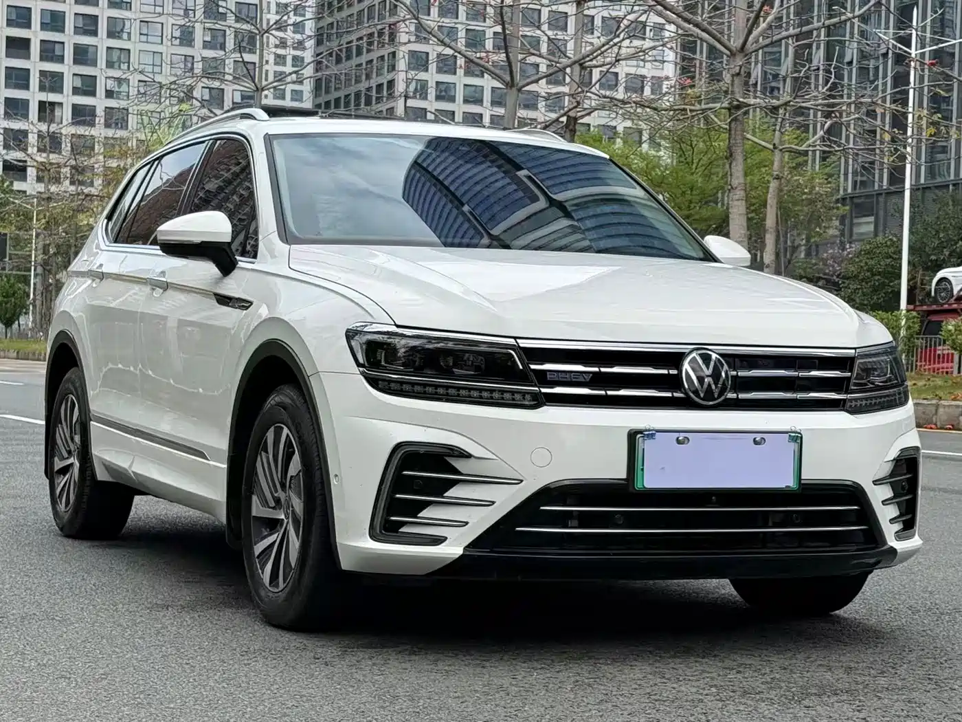 VOLKSWAGEN TIGUAN L NEW ENERGY