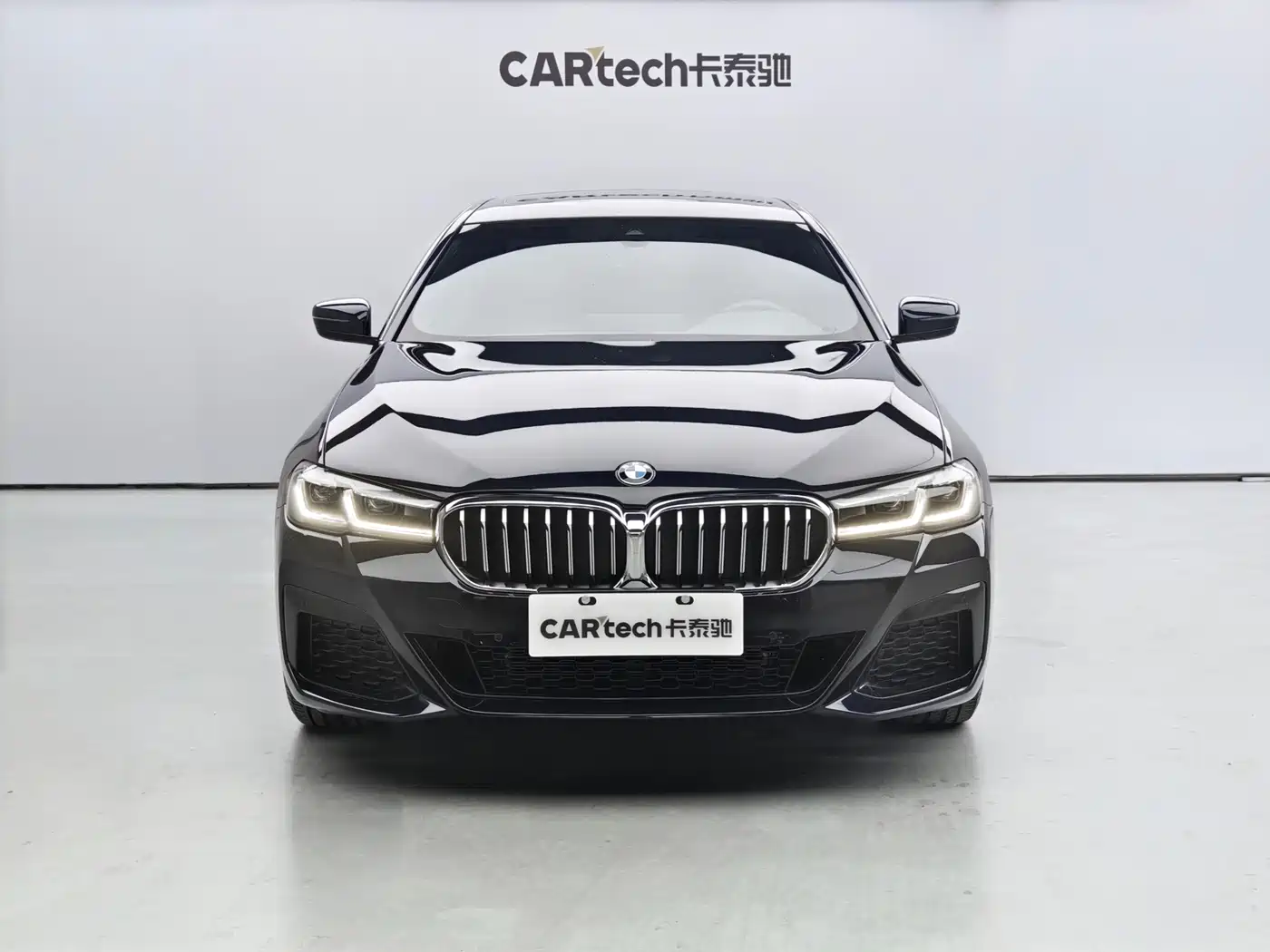 BMW 5 Series 2022 Facelift 530Li Leading M Sport Package фото 2
