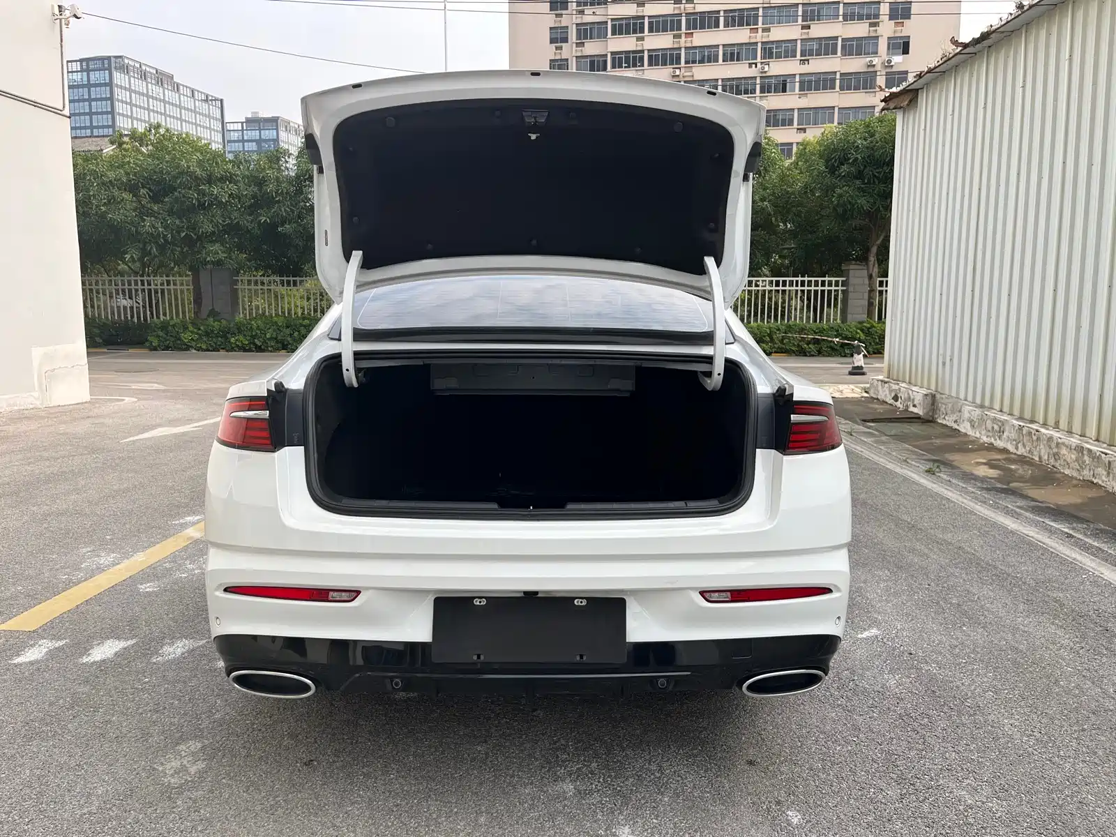 Фото 18 - Geely Preface