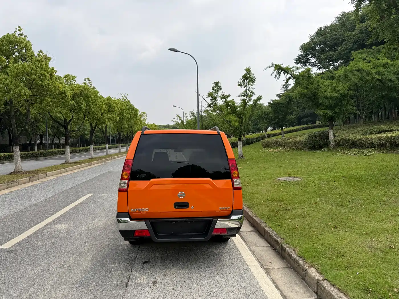 Nissan ZN Van 2016 2013 2.4L 2WD Luxury 5-seater