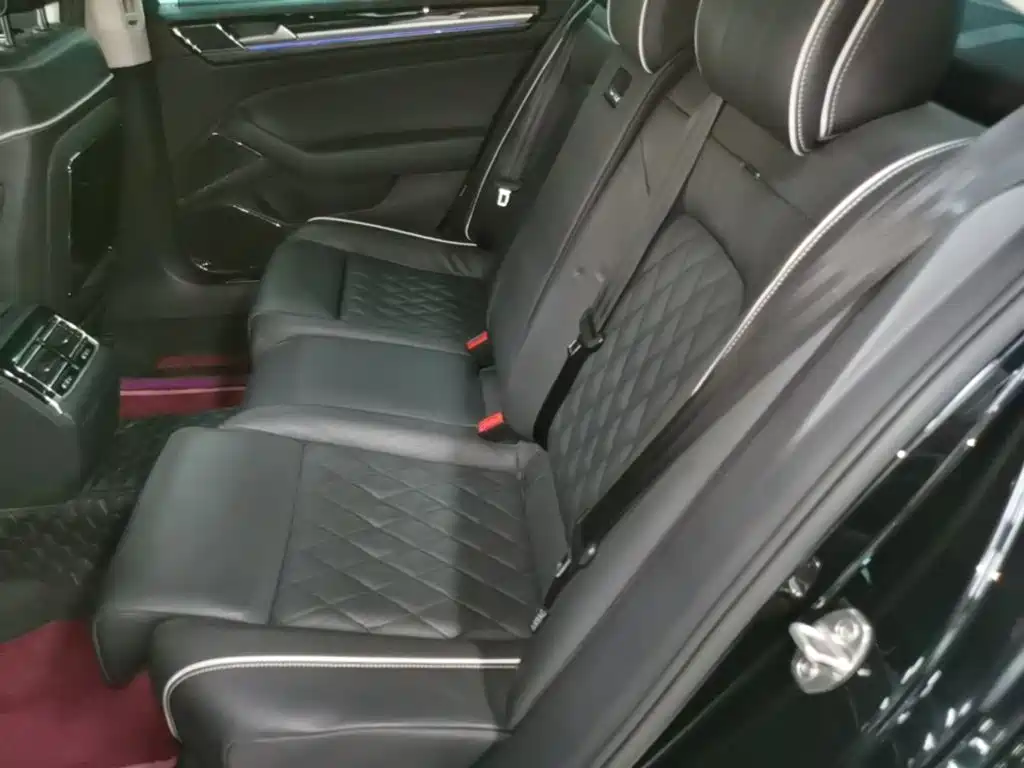 Photo 17 - Volkswagen Phideon