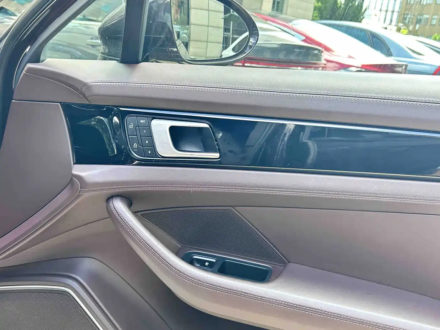 Photo 7 - Porsche Panamera