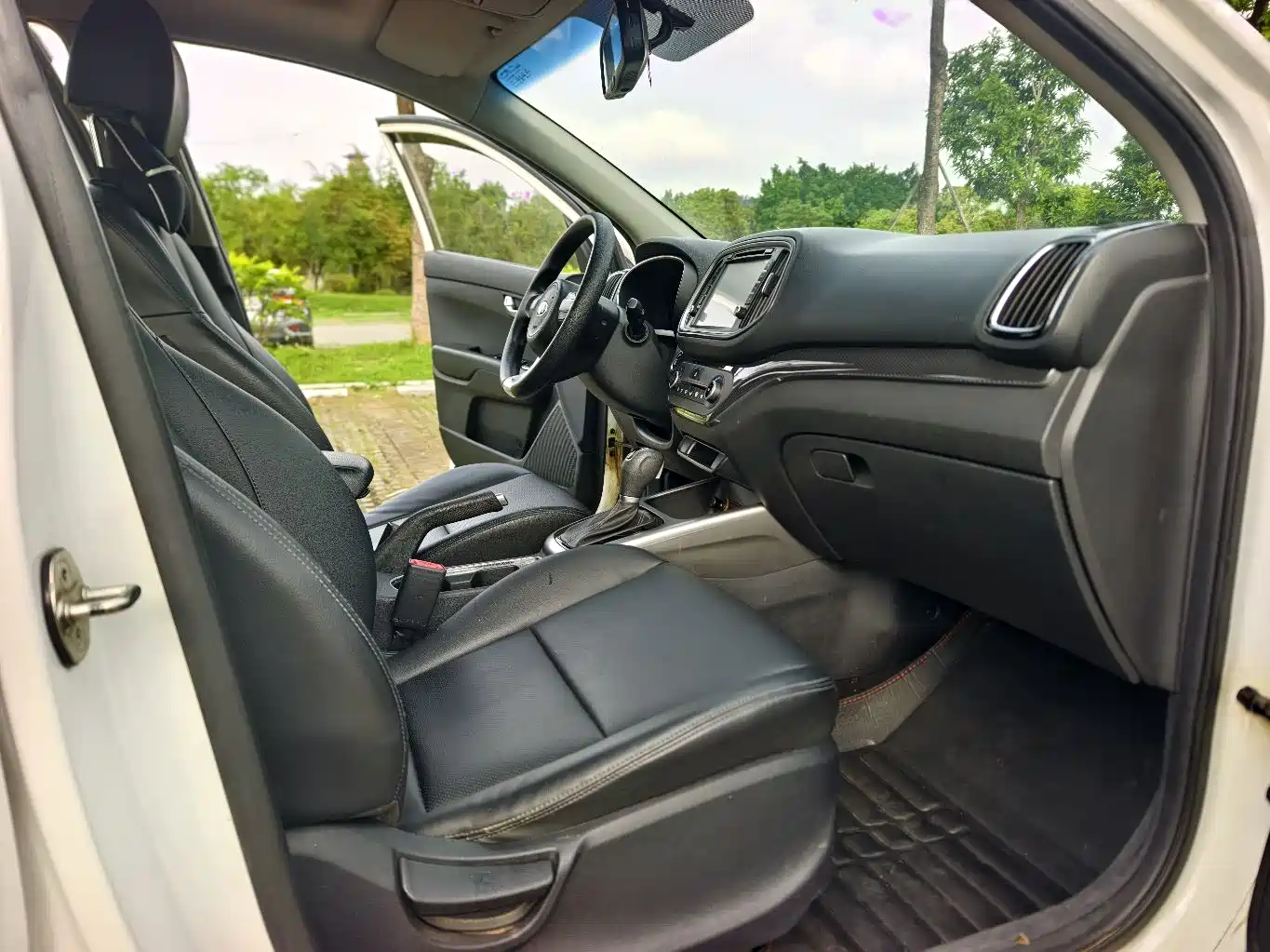 Kia KX3 Smart Run 2015 1.6L Automatic 2WD DLX фото 11