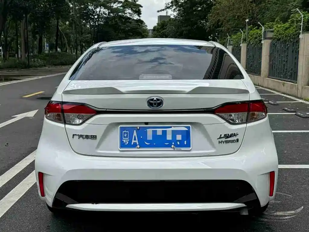 Toyota Levin 2022 Dual Engine 1.8H E-CVT Luxury Edition фото 4