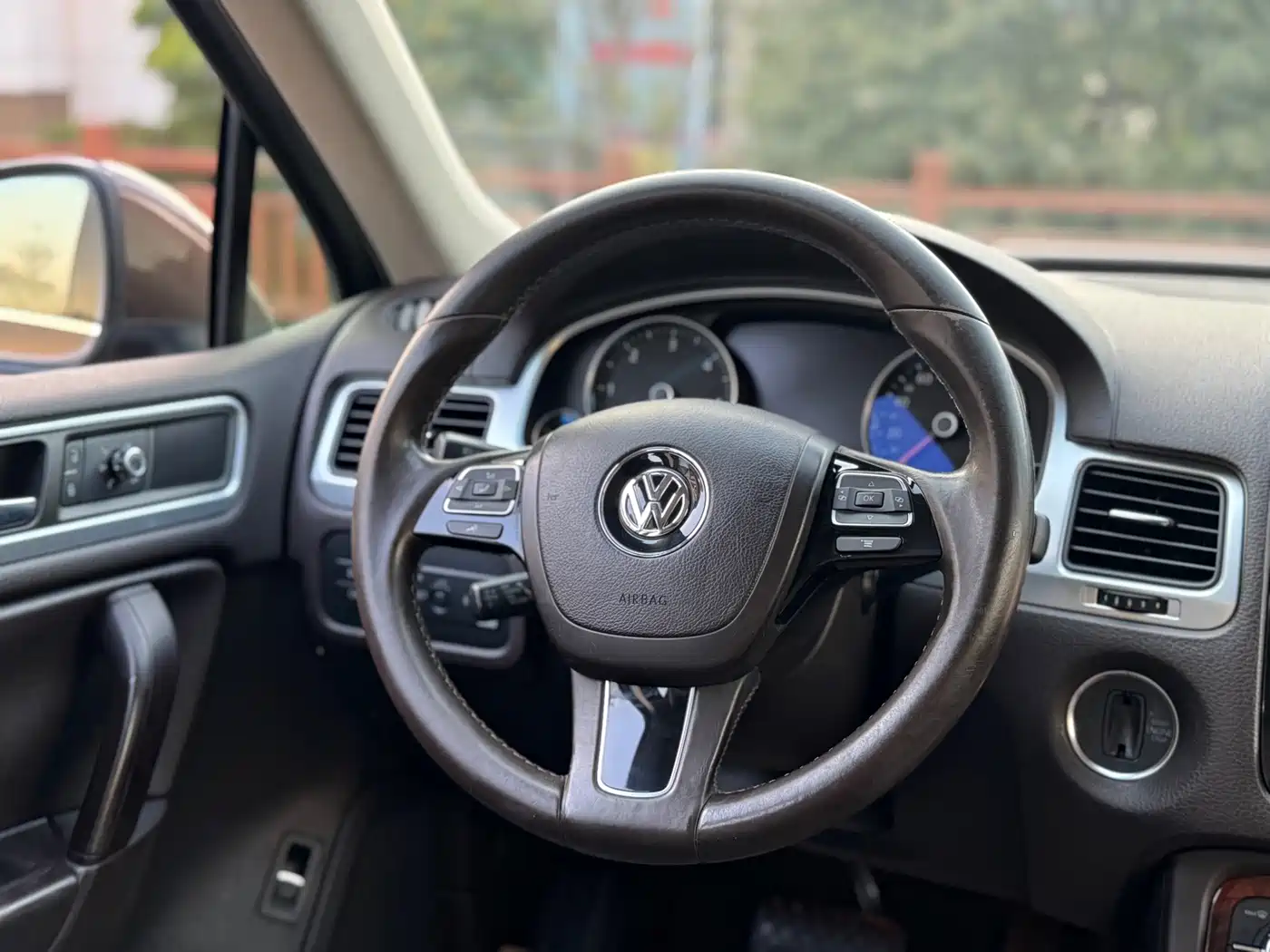 Volkswagen Touareg 2012 2011 3.0TDI Diesel Standard