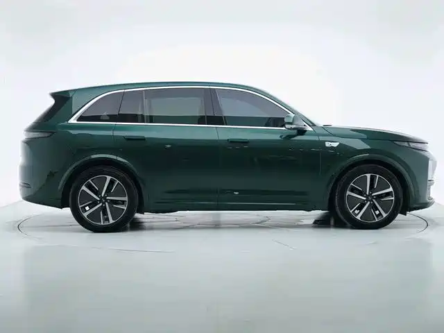 Фото 2 - Li Auto L7