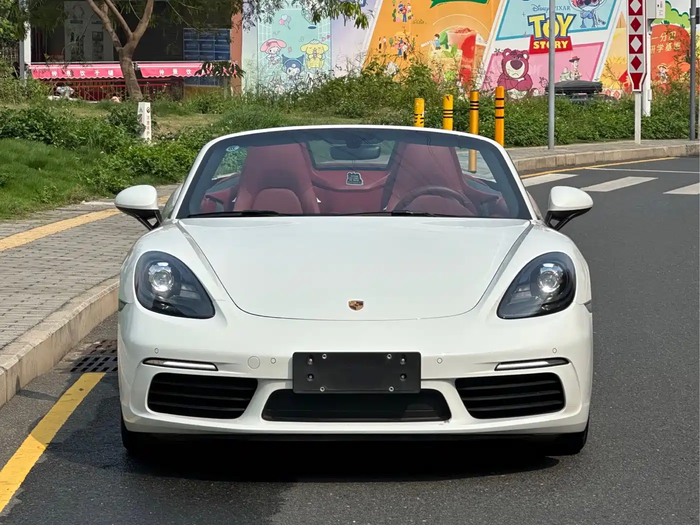 PORSCHE 718