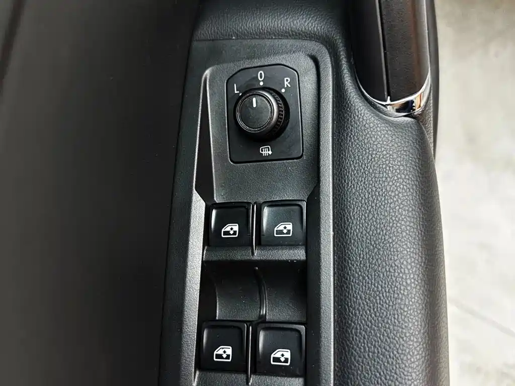Volkswagen Touran 2021 Touran L 280TSI DSG Comfort Edition 7-seater фото 16