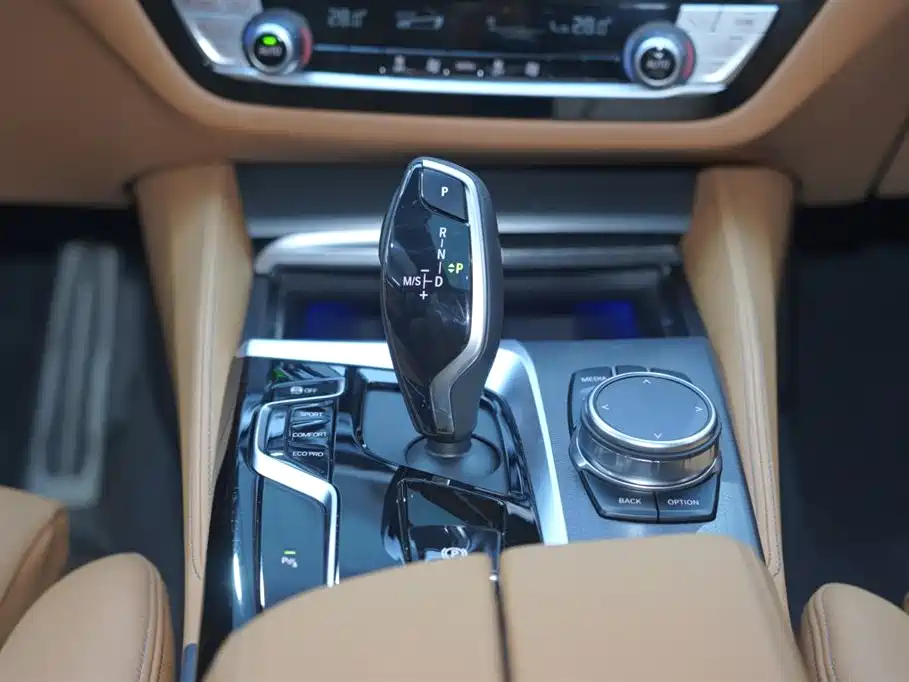BMW 5 Series (Import) 2022 Facelift 525i M Sport Package фото 18