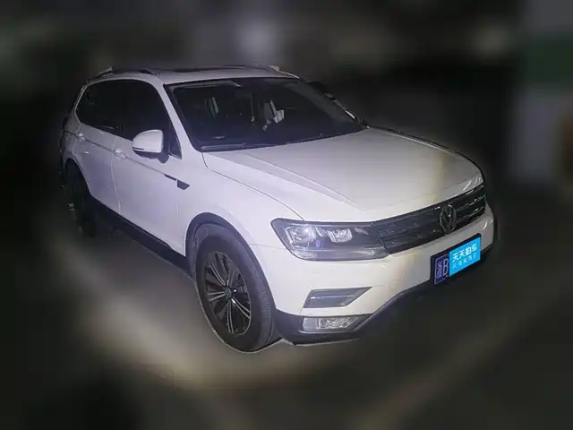 Volkswagen Tiguan L 2019 Facelift 330TSI Auto 2WD Panorama Comfort China VI — фото 3
