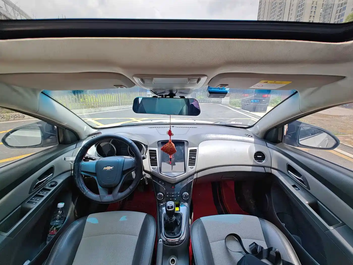 Chevrolet Cruze 2013 1.6L SL Sunroof MT фото 6