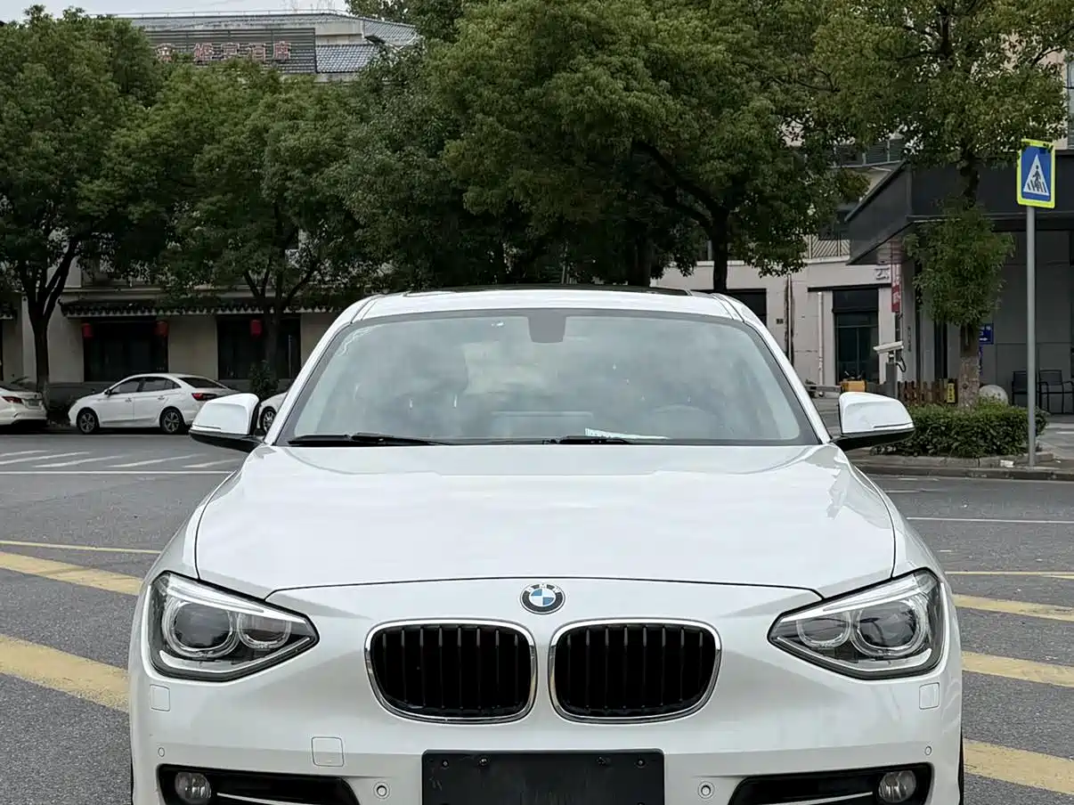 BMW 1 Series (Import) 2014 2013 Facelift 118i Sport Model
