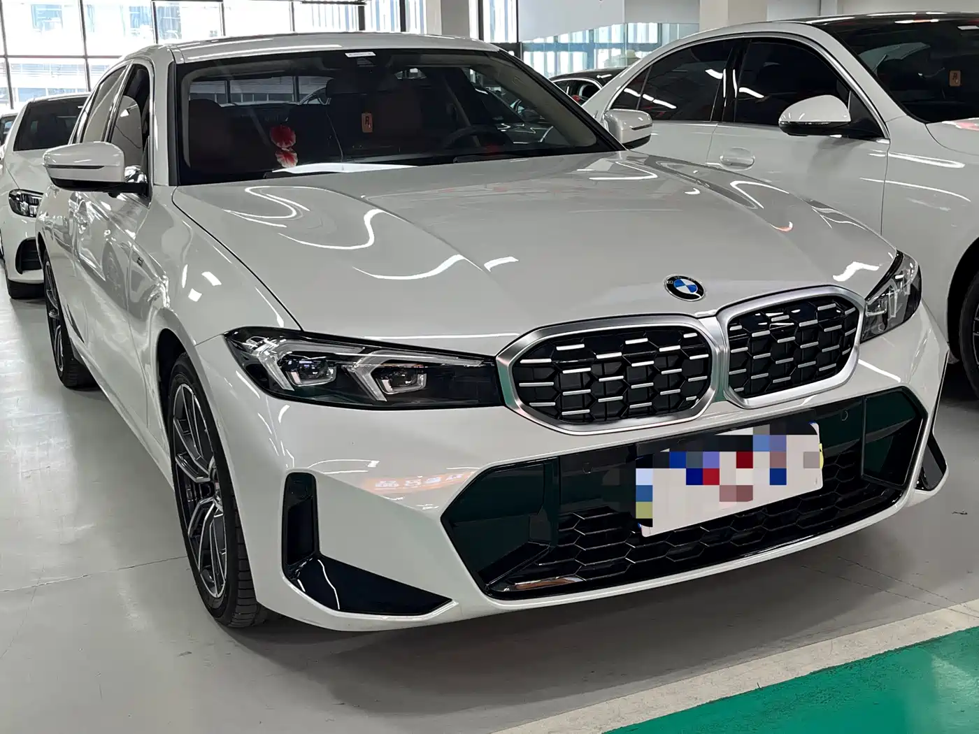 BMW 3 Series 2024 325Li M Sport Package фото 3