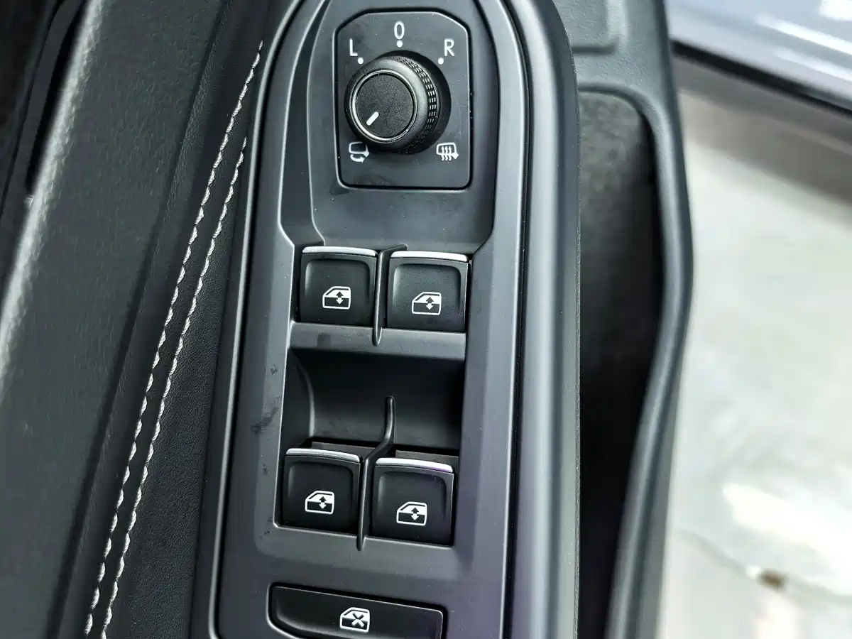 Volkswagen Golf 2021 280TSI DSG R-Line фото 11