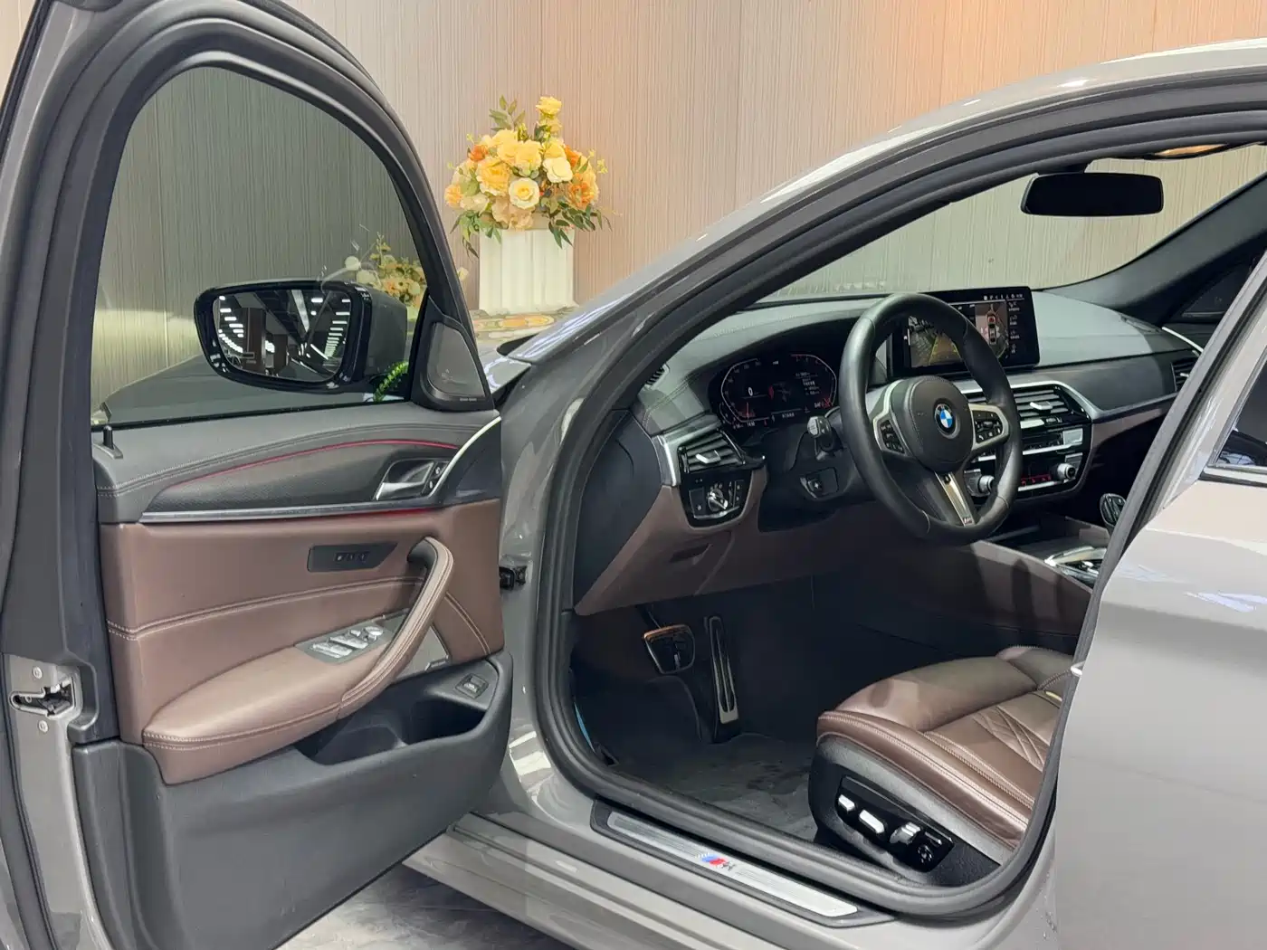 BMW 5 Series (Import) 2022 Facelift 540i Style Edition M Sport Package фото 4
