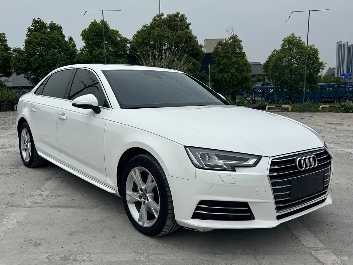 Audi A4L 2018 30th Anniversary 40 TFSI Progressive фото 3