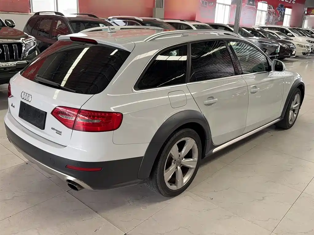 Audi A4 (Import) 2014 40 TFSI allroad quattro plus фото 6