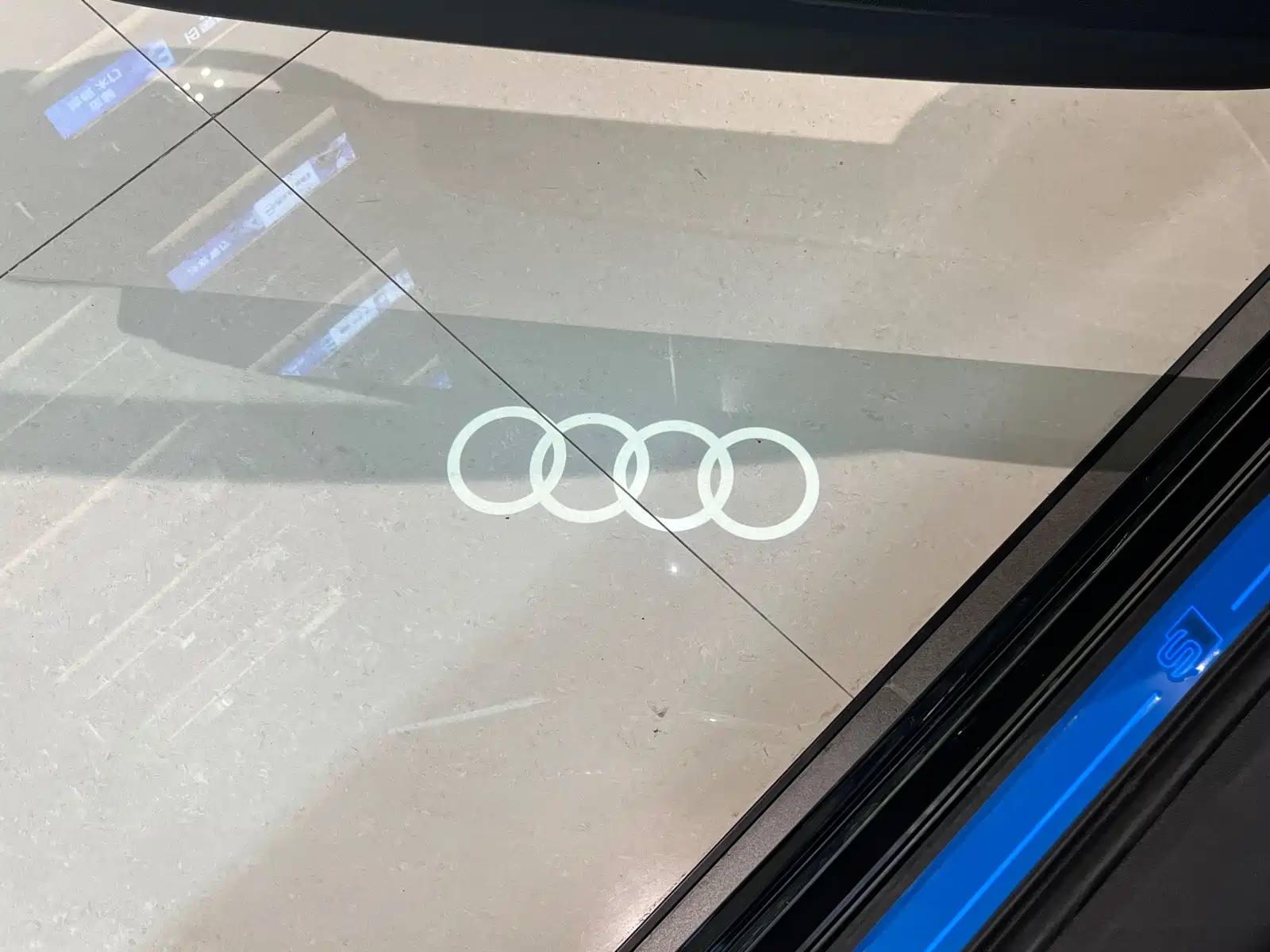 Фото 9 - Audi A6L