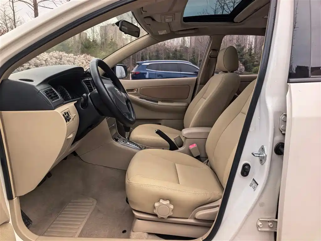 Toyota Corolla 2013 1.6L Automatic Excellence Edition фото 8