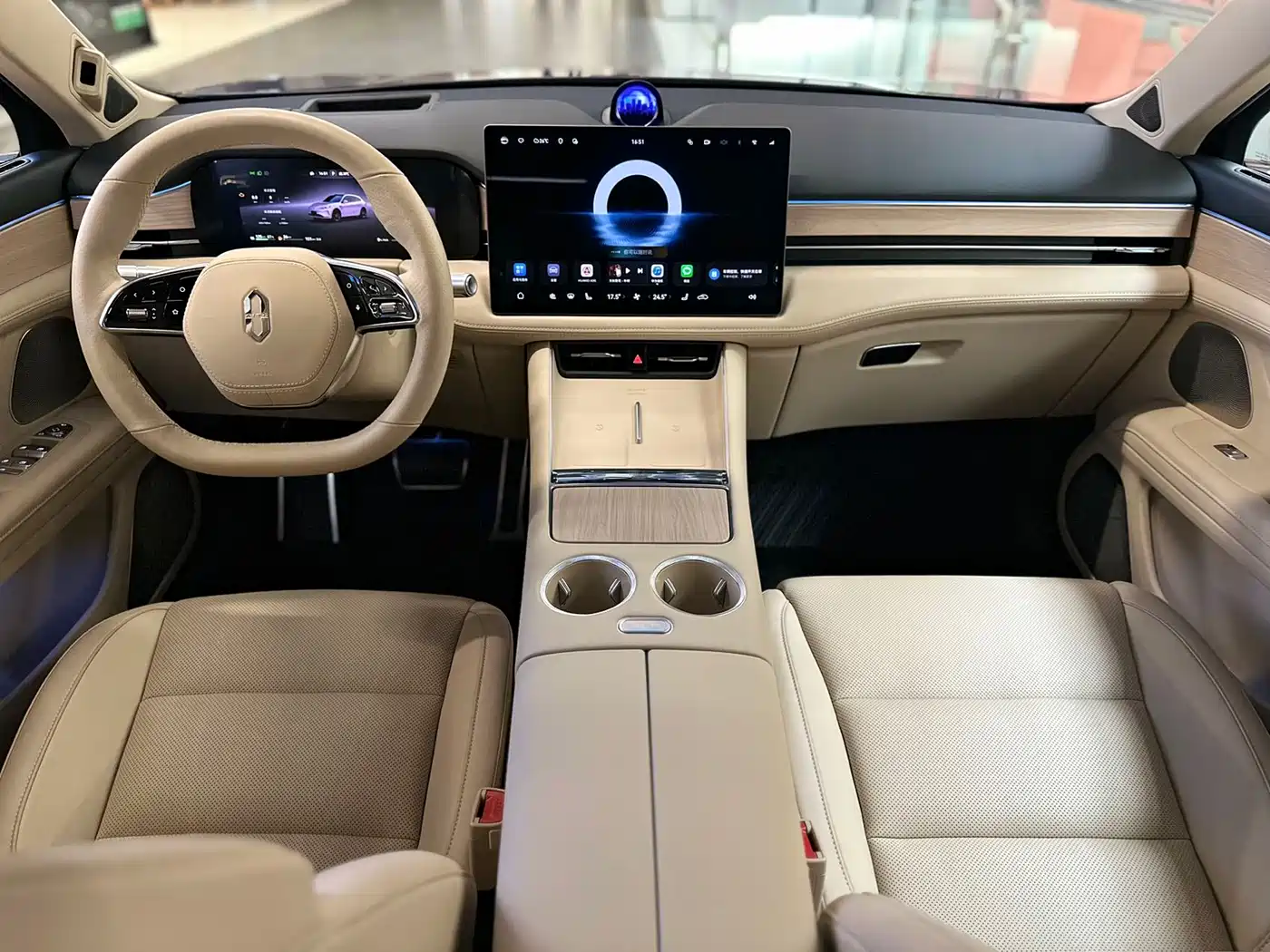 AITO Wenjie AITO M5 2025 Extended Range Ultra AWD фото 6