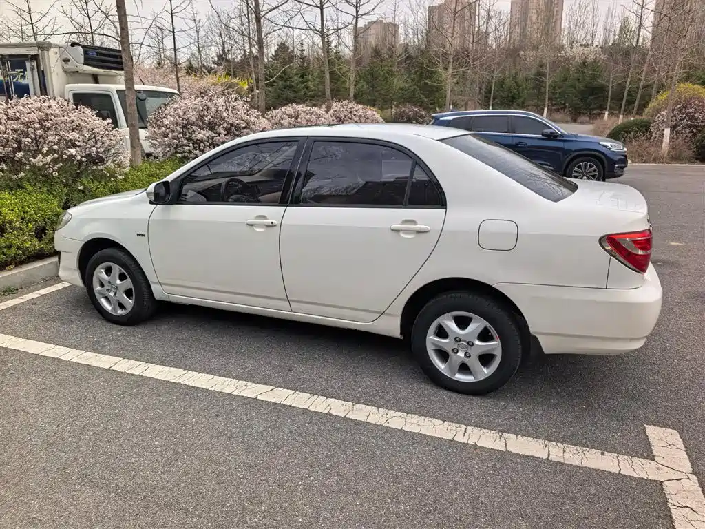 Toyota Corolla 2013 1.6L Automatic Excellence Edition фото 6