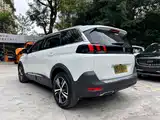 صورة 16 - Peugeot 5008