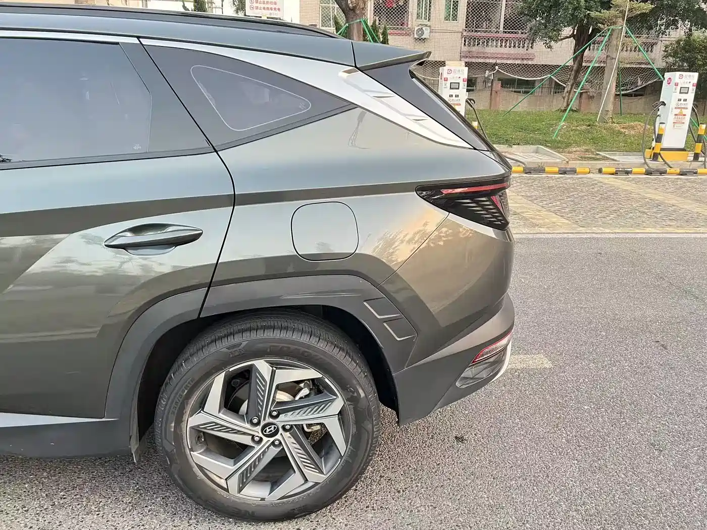 Hyundai Tucson 2021 Tucson L 1.5T DCT LUX Premium фото 28