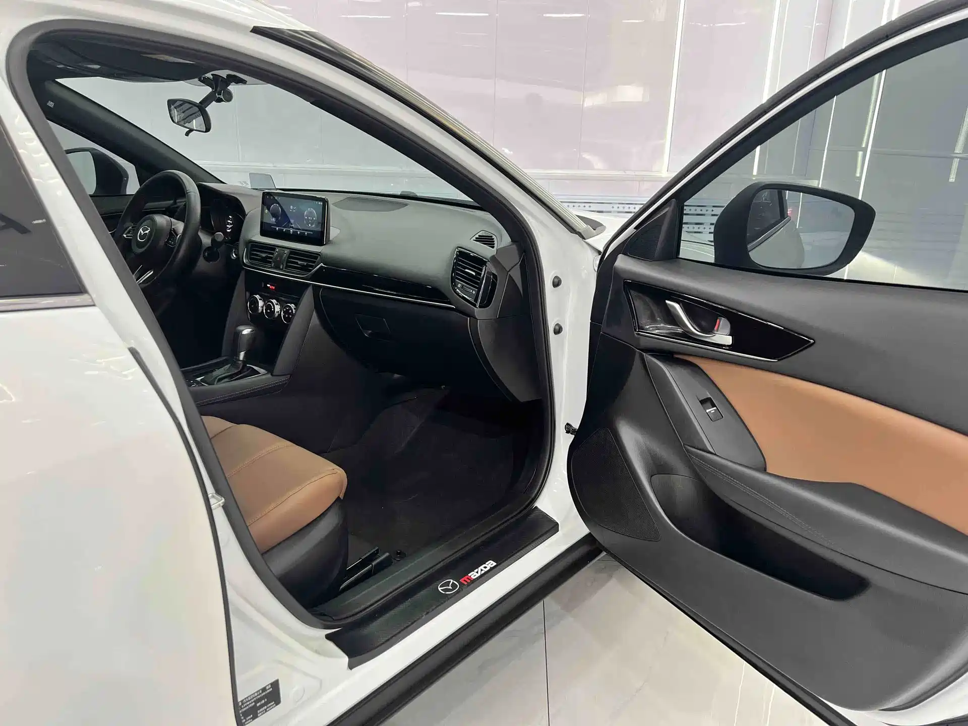 Фото 15 - Mazda CX-4