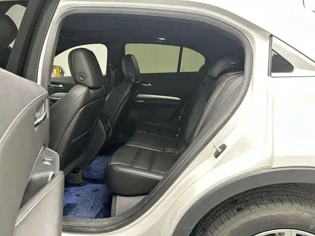 Cadillac XT4 2018 28T FWD Leading Edition фото 14