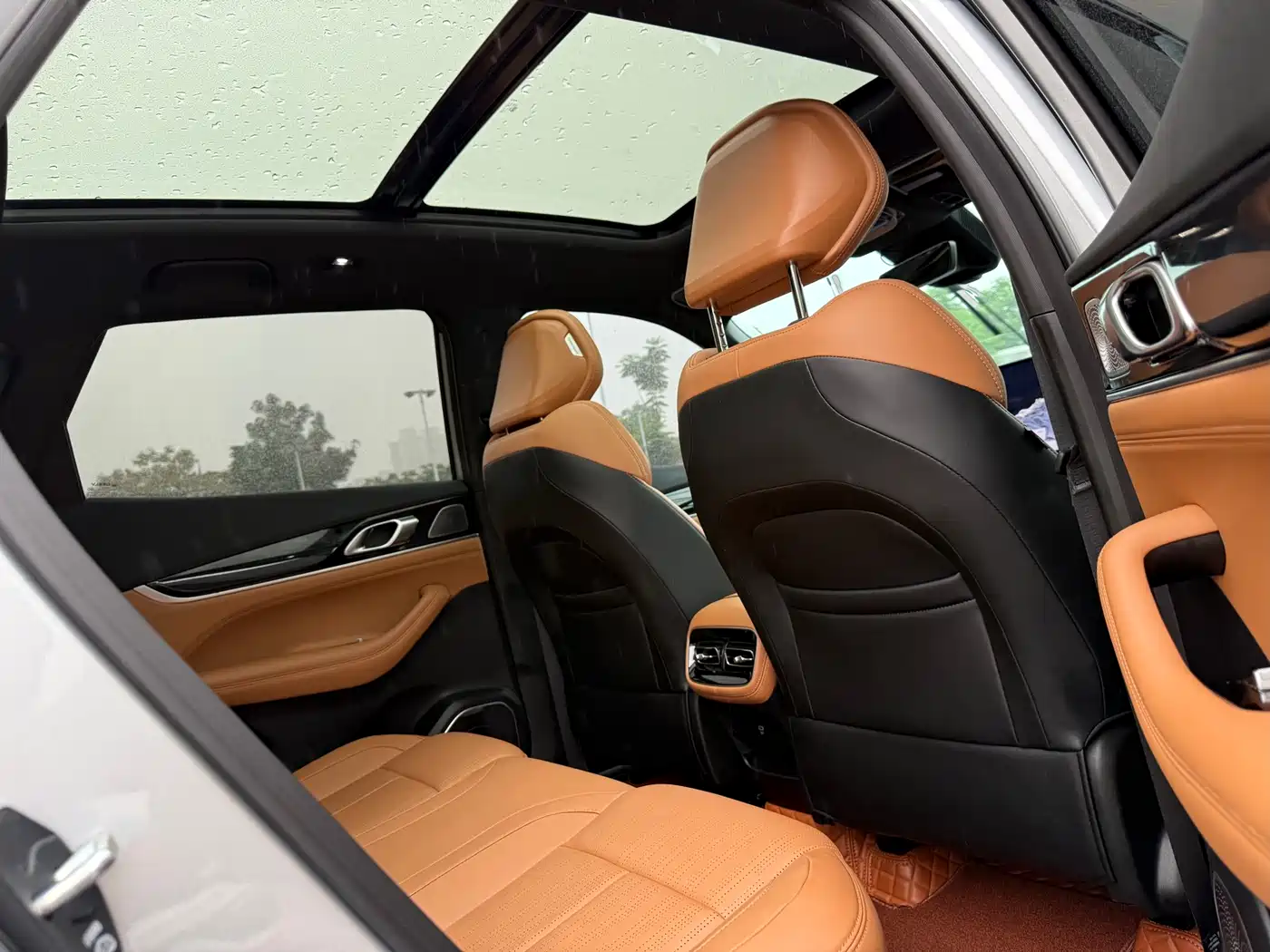 Geely Atlas L 2025 2025 4th Gen 1.5TD DCT Splendor
