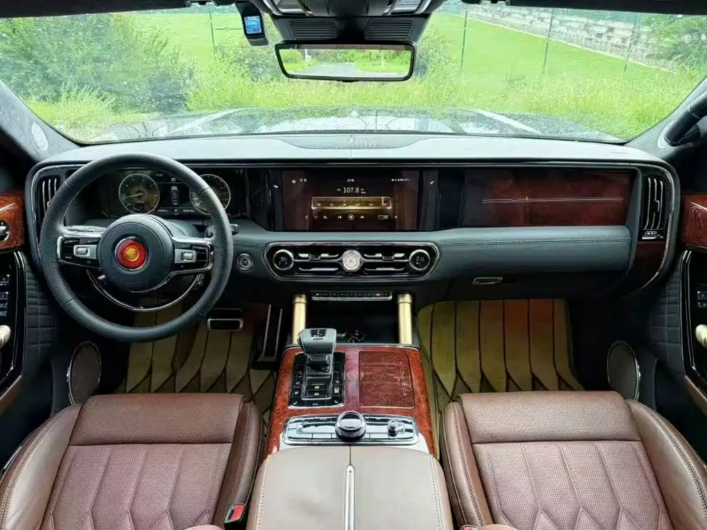 Hongqi Guoyao 2023 2022 4.0T Premium Flagship 4-Seater