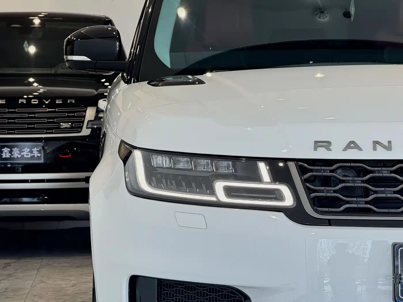 Land Rover Range Rover Sport 2020 3.0 L6 HSE DYNAMIC фото 3