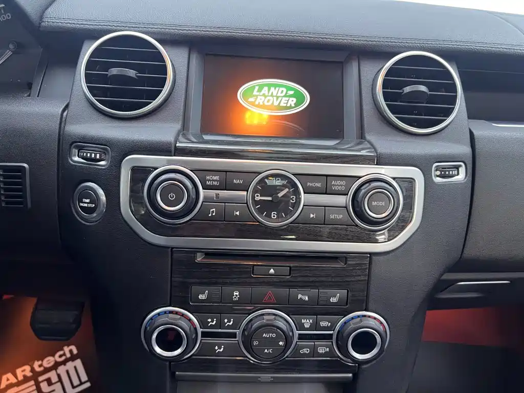 Фото 22 - Land Rover Discovery